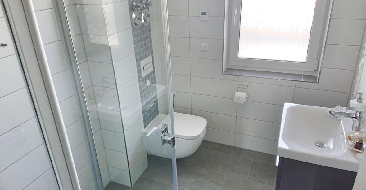 Kuhnle-Tours Ferienwohnung Rechlin Habitación foto